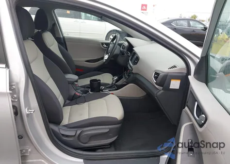 2017 Hyundai Ioniq Hybrid Sel z USA, uszkodzony, nr VIN KMHC75LC4HU058009